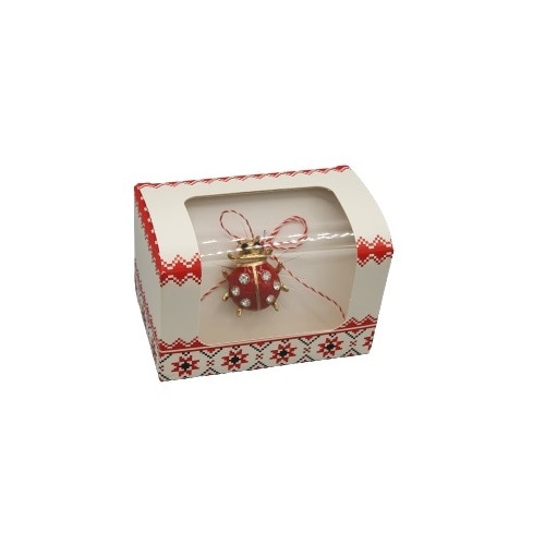 Martisor tip brosa, Buburuza, in cutie cu motiv traditional