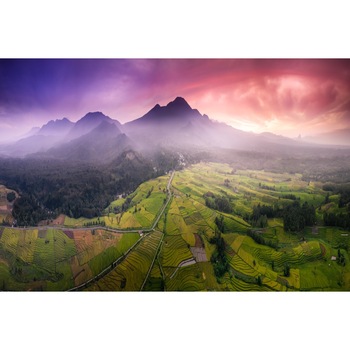 Fototapet autocolant PVC 70x120 cm Campiile si muntii Fototapet autocolant PVC 70x120 cm Campiile si muntii