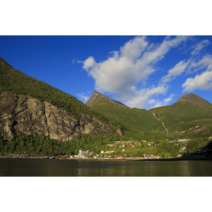 PVC matrica tapéta 80x130 cm A hegyek fensége