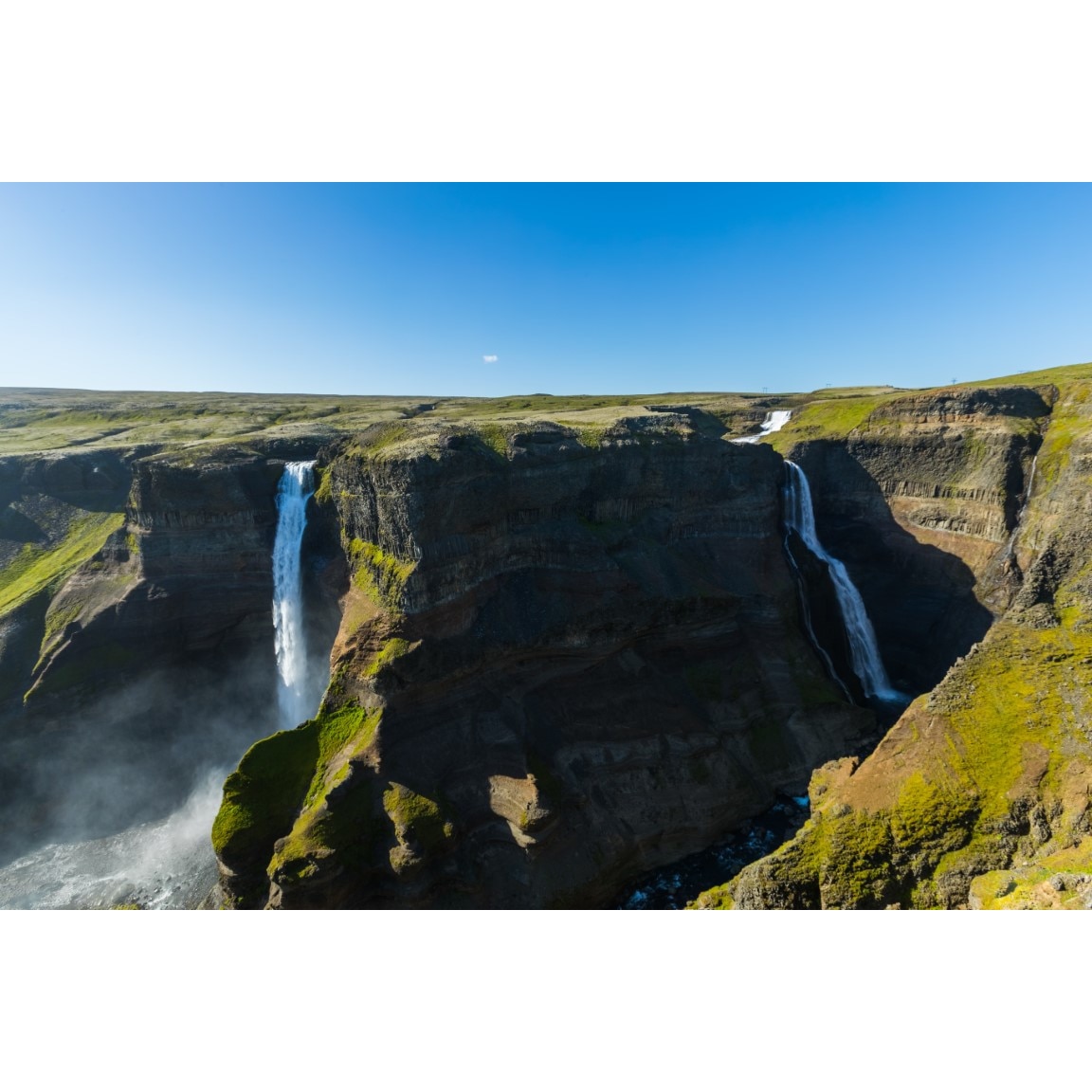 Fototapet autocolant PVC 70x120 cm Cascada model 50