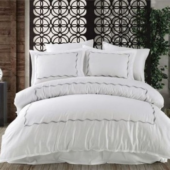 Lenjerie de pat brodata, de lux, bumbac satinat Susie v16, lenjerie pat dublu, 6 piese, 200x220 / 50x70, 100% bumbac Lenjerie de pat brodata, de lux, bumbac satinat Susie v16, lenjerie pat dublu, 6 piese, 200x220 / 50x70, 100% bumbac