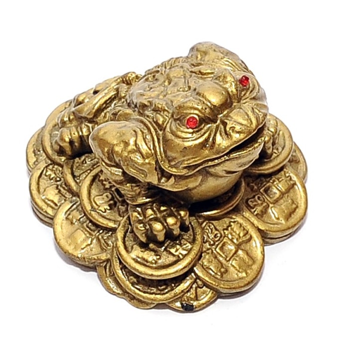 Broasca norocoasa pe monede, remediu Feng Shui din rasina, 65 mm lungime