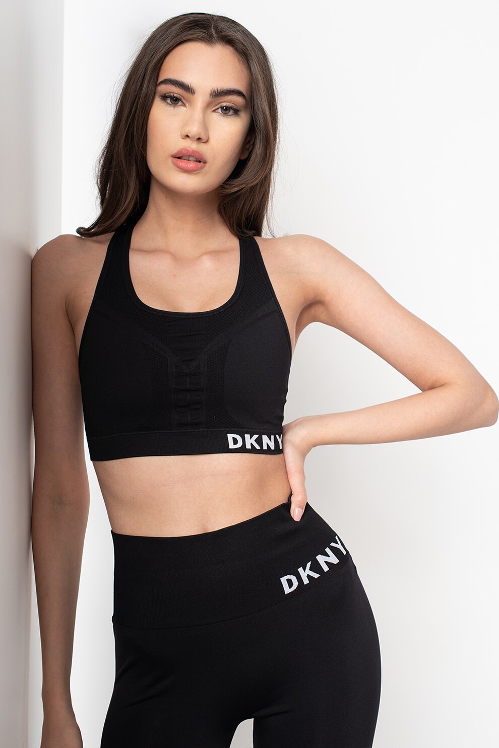 DKNY, Bustiera cu logo si spate decupat, pentru fitness, Negru