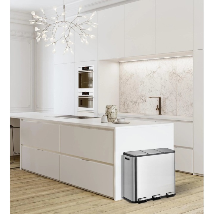 Cos de gunoi EKO, EcoCasa II, cu pedala tripla, 3 compartimente x 15 L, premium, deschidere/inchidere silentioasa a capacului, functie sortare deseuri, corp din otel inoxidabil, rezistent la amprente, argintiu