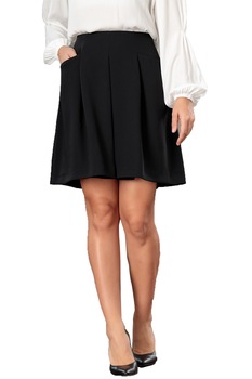 Fusta scurta, Felicia Fusta scurta, Felicia