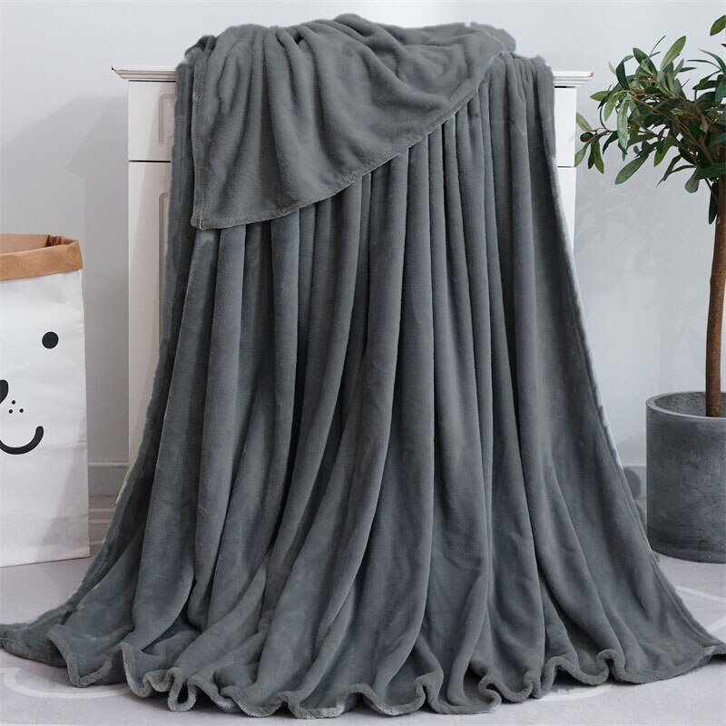 Patura de plus in gri ichis 200x230