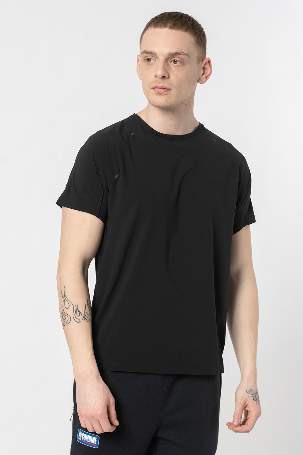 Asics, Tricou cu decolteu la baza gatului pentru alergare Best, Negru