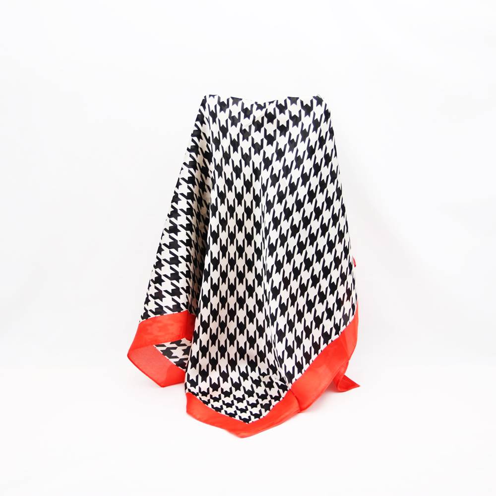 Esarfa dama Caza Pelletteria model Delia 70 X 70 cm