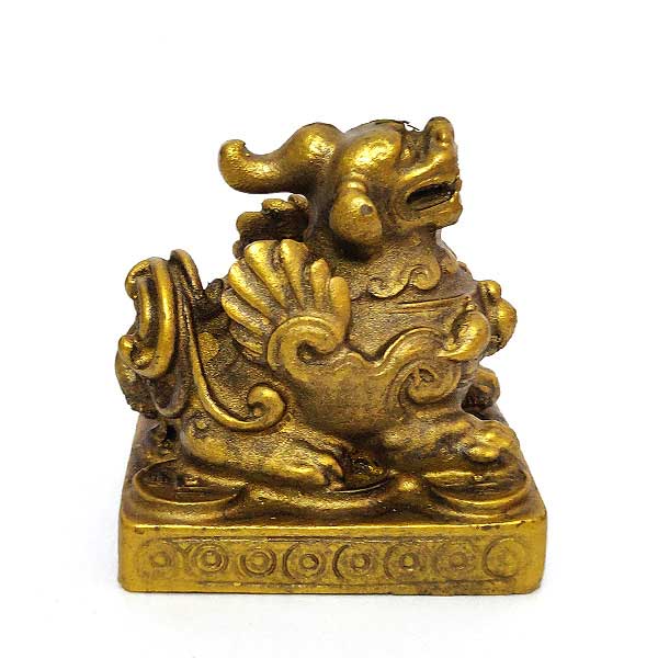 Statueta Pi Yao, amuleta feng shui de protectie impotriva energiilor negative si a bolilor, auriu