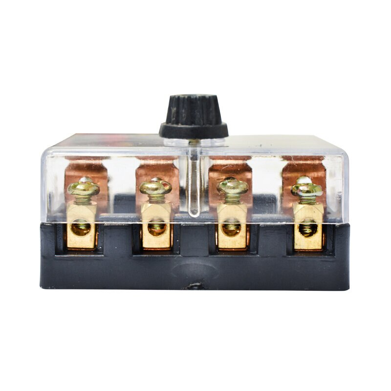 Cutie 4 cai cu sigurante fuzibile U-445