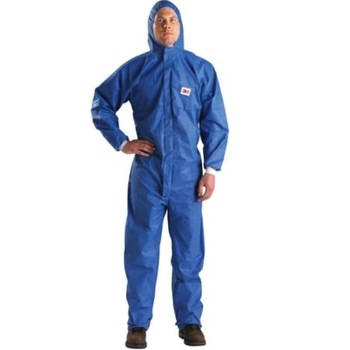 Combinezon de protectie anti-static, clasa 5 si 6, 3M™ 4530, Marime L Combinezon de protectie anti-static, clasa 5 si 6, 3M™ 4530, Marime L