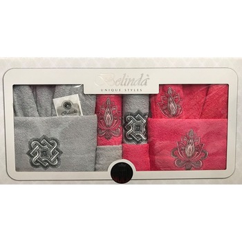 Set baie Belinda 10 piese, 2 x halat marime universala + 6 prosoape + 2 saculeti baie, culori gri + fucsia Set baie Belinda 10 piese, 2 x halat marime universala + 6 prosoape + 2 saculeti baie, culori gri + fucsia