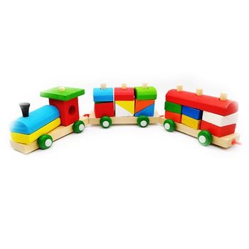 Jucarie interactiva, trenulet din cuburi de lemn, 36 de piese Jucarie interactiva, trenulet din cuburi de lemn, 36 de piese