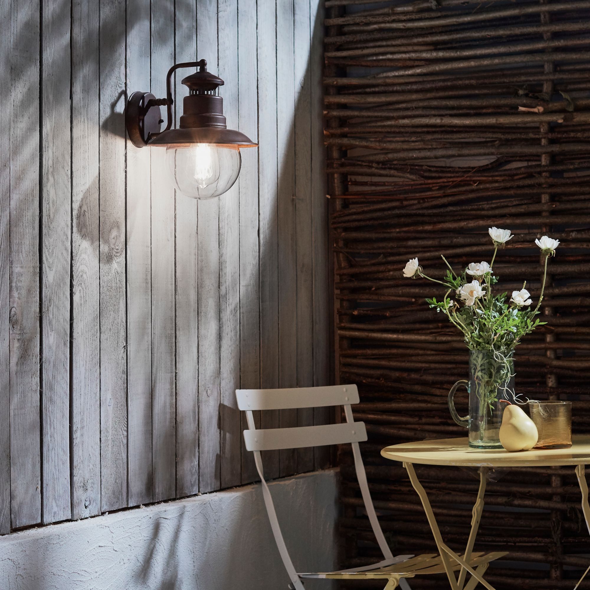 Lampa de exterior, pentru perete, de culoare maro, dimensiune 27x21.5cm