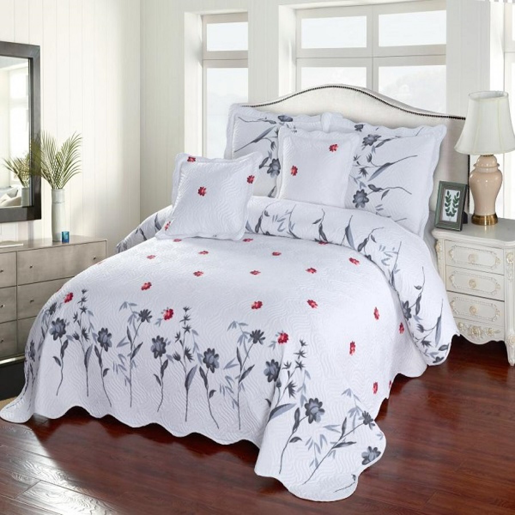 Cuvertura de pat + 4 Fete de Perna – Pat 2 Persoane – 100% bumbac , culoare alb , model florii