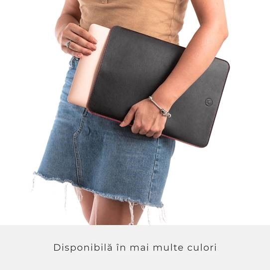 Husa laptop pentru MacBook PRO 15 inch, UNIKA, piele PU cu lana din fibre naturale, negru/rosu