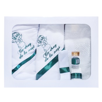 Trusou pentru botez, alb-verde, cu ingeras brodat, 6 piese, sticla mir, sapun, panza mir, fasa, prosop cu capison, prosop preot, REC273 Trusou pentru botez, alb-verde, cu ingeras brodat, 6 piese, sticla mir, sapun, panza mir, fasa, prosop cu capison, prosop preot, REC273