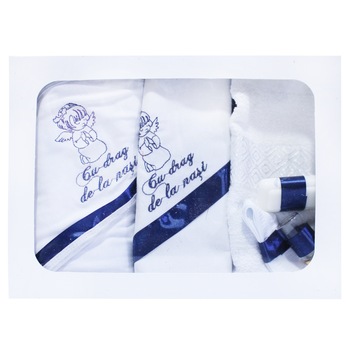 Trusou pentru botez, alb-bleumarin, cu ingeras brodat, 6 piese, sticla mir, sapun, panza mir, fasa, prosop cu capison, prosop preot, REC280 Trusou pentru botez, alb-bleumarin, cu ingeras brodat, 6 piese, sticla mir, sapun, panza mir, fasa, prosop cu capison, prosop preot, REC280