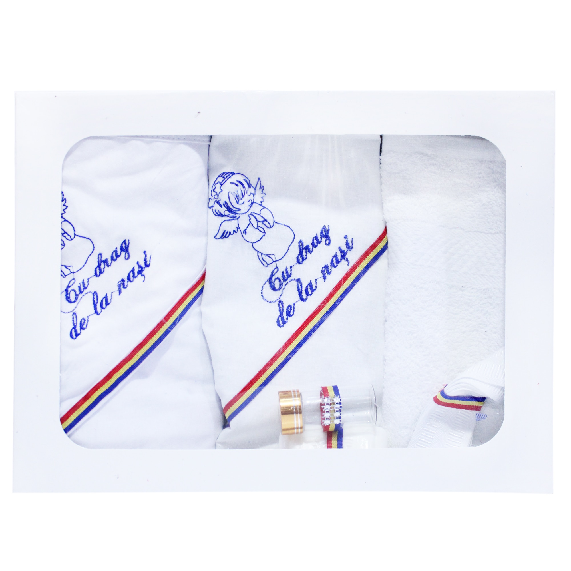 Trusou traditional pentru botez, alb, cu ingeras brodat, 6 piese, sticla mir, sapun, panza mir, fasa, prosop cu capison, prosop preot, REC277