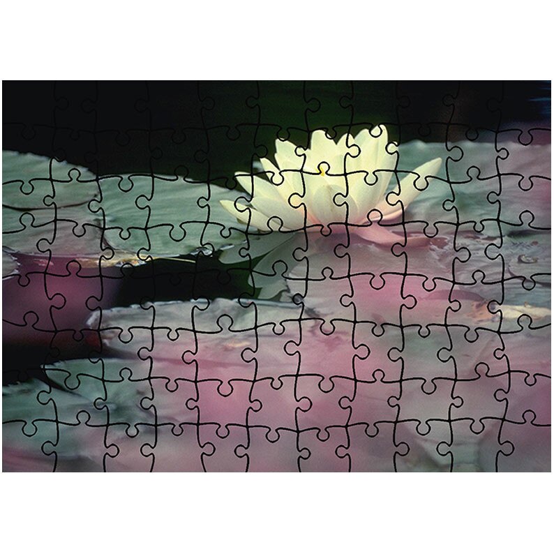 Puzzle Heartwork 96 piese, Floare alba de nufar, Latime 40,5 cm x Inaltime 28,7 cm