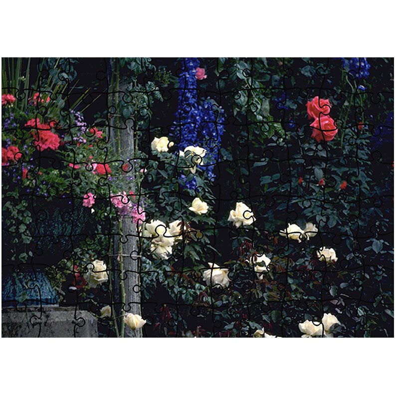 Puzzle Heartwork 96 piese, In gradina cu flori, Latime 40,5 cm x Inaltime 28,7 cm