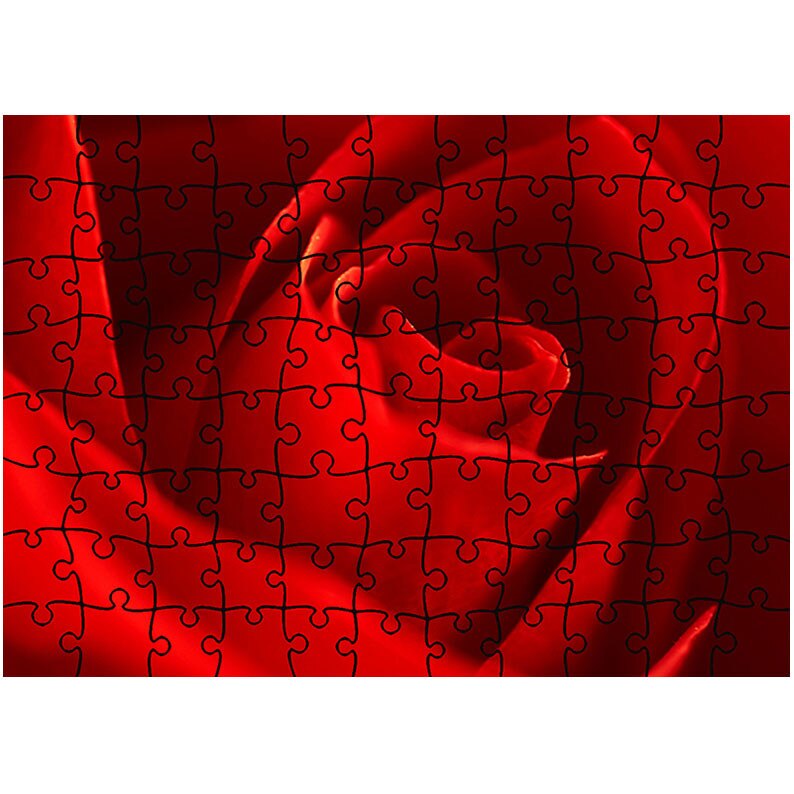 Puzzle Heartwork 96 piese, Trandafir rosu superb, Latime 40,5 cm x Inaltime 28,7 cm