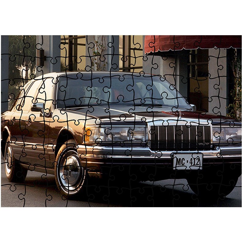 Puzzle Heartwork 96 piese, Lincoln Town Car 1990-94, Latime 40,5 cm x Inaltime 28,7 cm