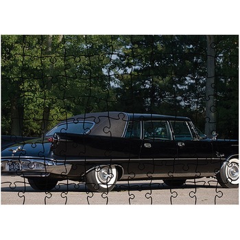 Puzzle Heartwork 96 piese, 1958 Chrysler Imperial Crown Limousine, Latime 40,5 cm x Inaltime 28,7 cm Puzzle Heartwork 96 piese, 1958 Chrysler Imperial Crown Limousine, Latime 40,5 cm x Inaltime 28,7 cm
