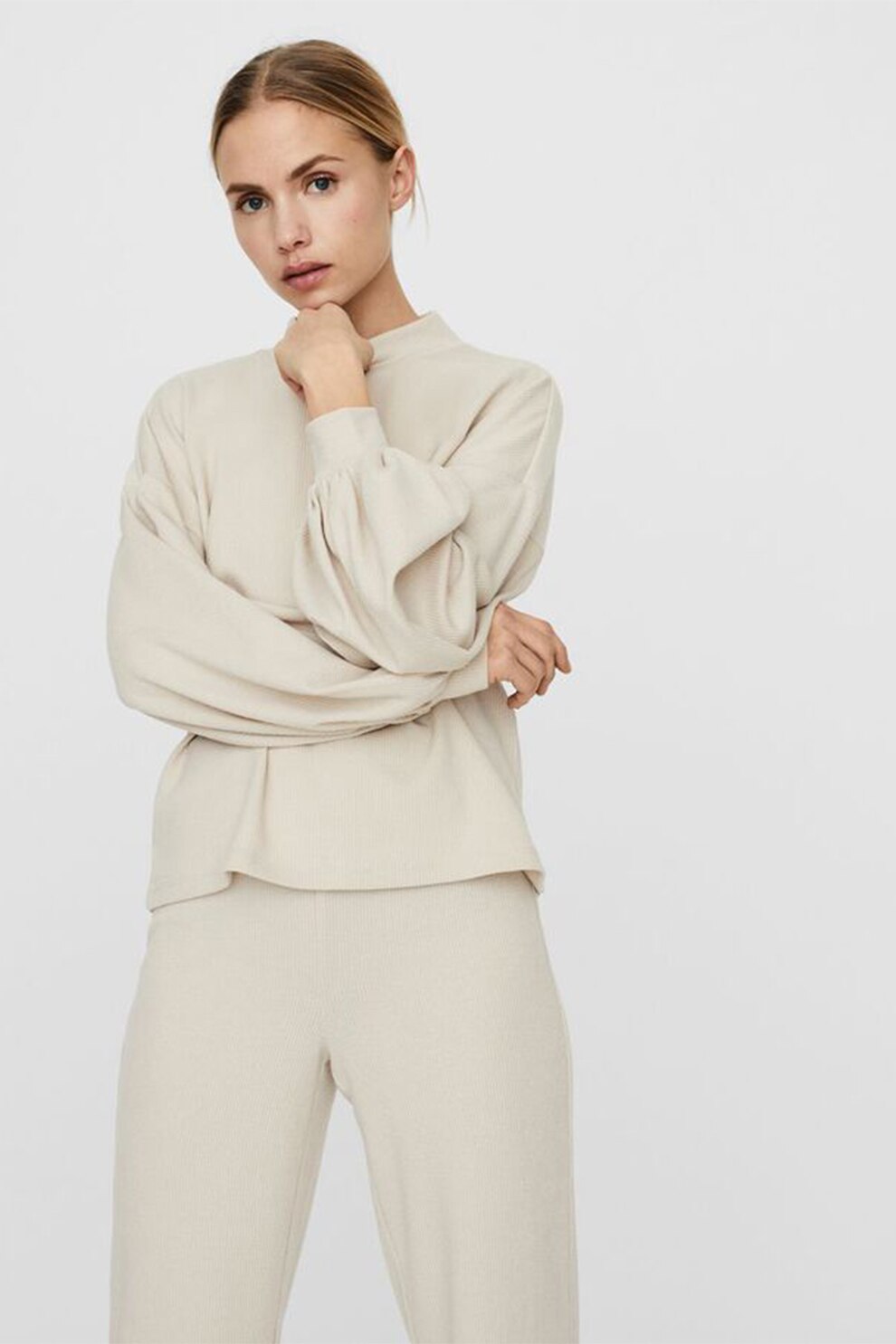 Vero Moda, Bluza cu decolteu la baza gatului si maneci bishop, Alb prafuit, L