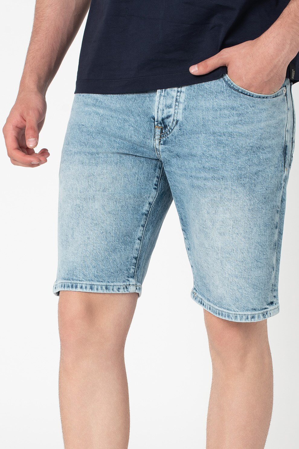 Scotch & Soda, Pantaloni scurti de denim cu aspect decolorat, Albastru prafuit/alb prafuit