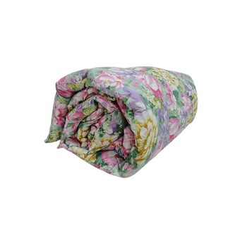 Pilota umpluta cu puf + pana, pentru toate anotimpurile, Metru Patrat, de culoare mov floral, 180/200 Pilota umpluta cu puf + pana, pentru toate anotimpurile, Metru Patrat, de culoare mov floral, 180/200
