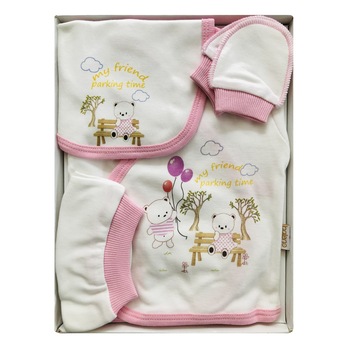 Set cadou Bebelusi/Fetite, BALENO BABY WEAR model My friend - park time, 0-3 luni, 5 piese, Bumbac 100% antialergic, Alb/Roz Set cadou Bebelusi/Fetite, BALENO BABY WEAR model My friend - park time, 0-3 luni, 5 piese, Bumbac 100% antialergic, Alb/Roz