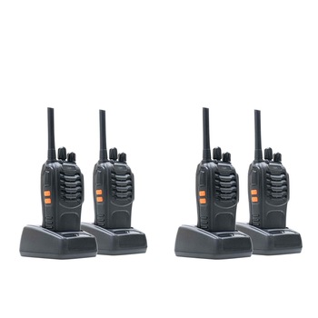 Kit 4 statii radio portabile PNI PMR R40 PRO acumulatori, incarcatoare si casti incluse Kit 4 statii radio portabile PNI PMR R40 PRO acumulatori, incarcatoare si casti incluse