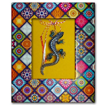 Brosa Colier Martisor ArtDeco Soparla verde, realizata din aliaj metalic argintiu si placata cu cristale, dimensiuni 7 cm lungime si 3 cm latime Brosa Colier Martisor ArtDeco Soparla verde, realizata din aliaj metalic argintiu si placata cu cristale, dimensiuni 7 cm lungime si 3 cm latime