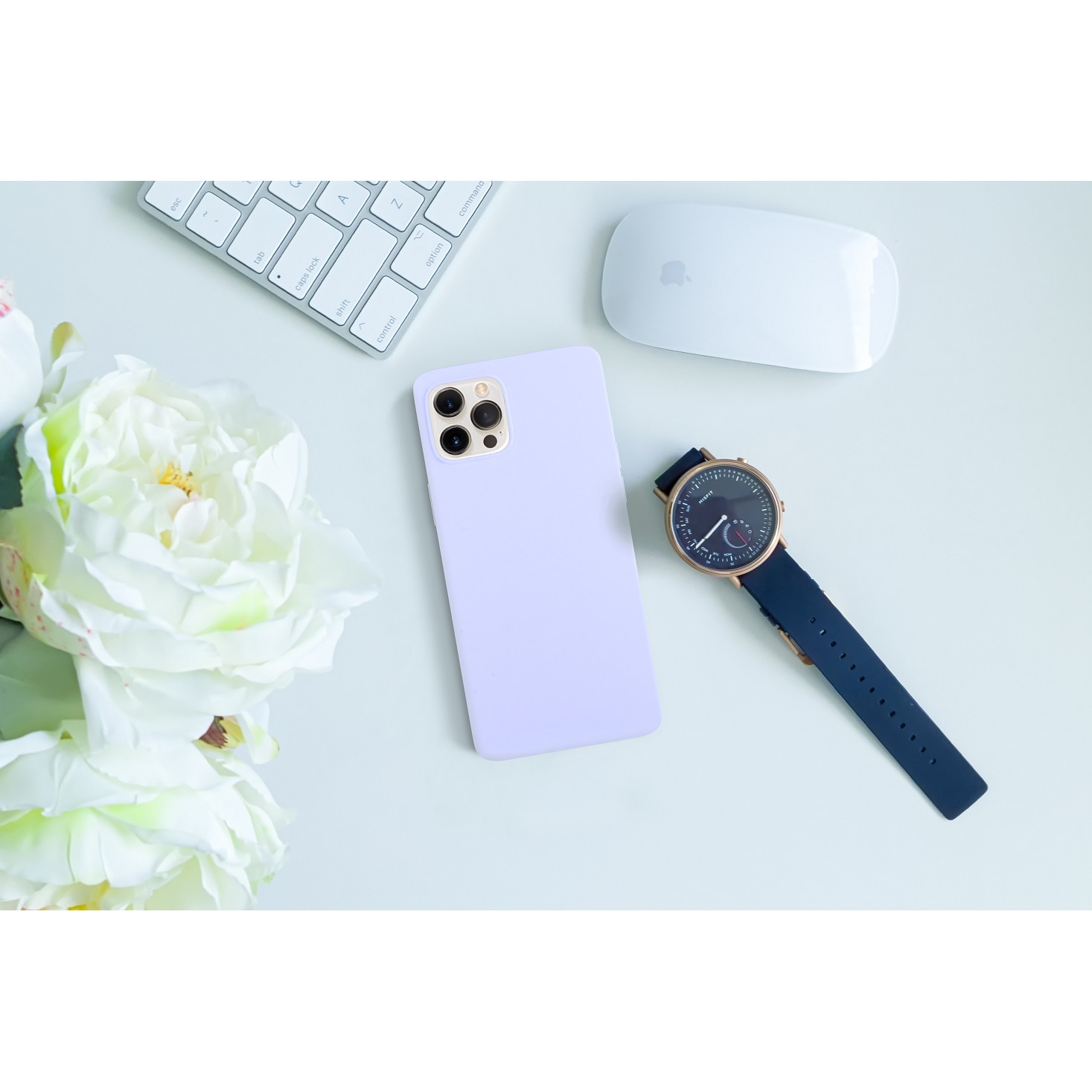 Husa pentru iPhone 12 si iPhone 12 Pro Ambilife de silicon ranforsat Blue Haze, Bleu