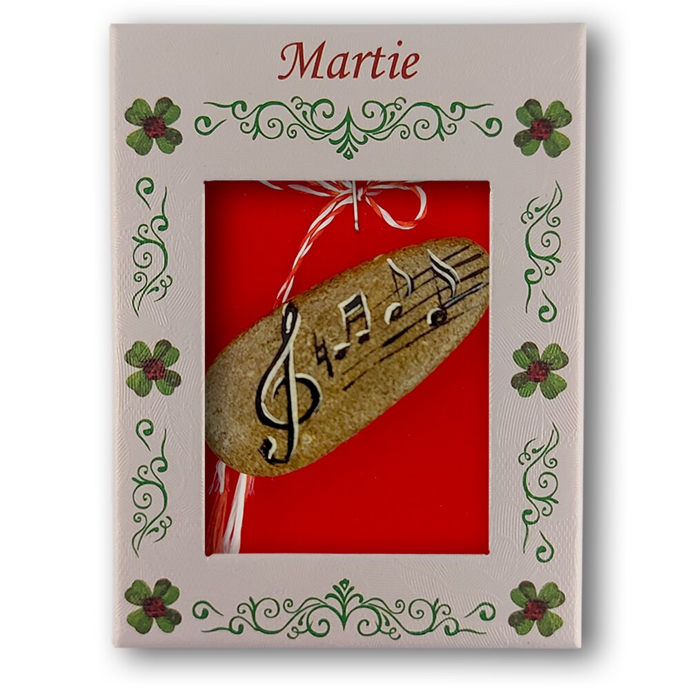 Brosa Martisor ArtDeco Portativ, realizata din piatra de rau si pictata manual, dimensiuni 5 cm lungime si 2 cm latime