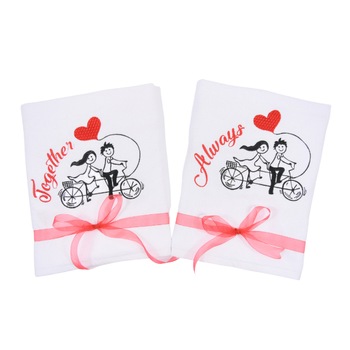 Set 2 prosoape baie brodate, My Way, Indragostiti pe Bicicleta, Alb, 100% bumbac, 50 x 90 cm Set 2 prosoape baie brodate, My Way, Indragostiti pe Bicicleta, Alb, 100% bumbac, 50 x 90 cm