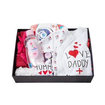 Set cadou baby born, 0-6 luni, Baby Oil Johnson's, Prosoape de fata, Suzeta 0-6 luni, Salopete  Set cadou baby born, 0-6 luni, Baby Oil Johnson's, Prosoape de fata, Suzeta 0-6 luni, Salopete
