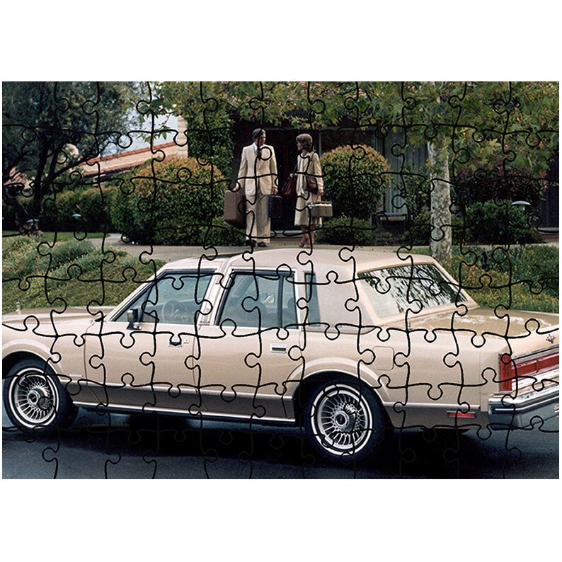 Puzzle Heartwork 96 piese, Lincoln Town Car 1981-85, Latime 40,5 cm x Inaltime 28,5 cm