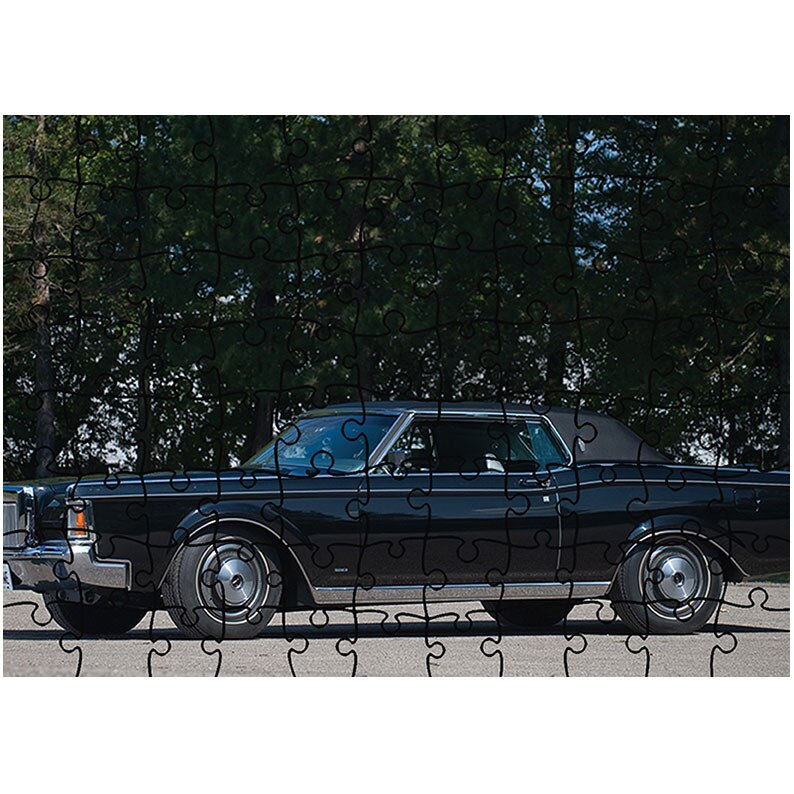 Puzzle Heartwork 96 piese, Lincoln Continental Mark III 1968-71, Latime 40,5 cm x Inaltime 28,5 cm