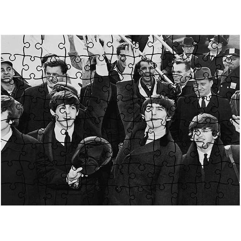Puzzle Heartwork 96 piese, The Beatles in turneu, Latime 40,5 cm x Inaltime 28,5 cm