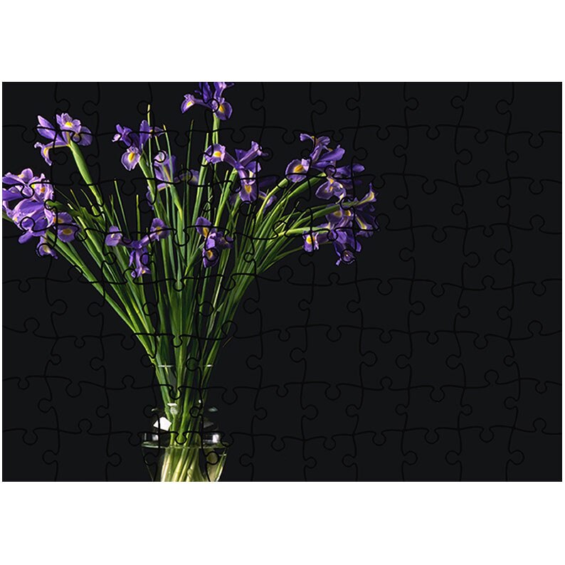 Puzzle Heartwork 96 piese, Flori mov in vaza, Latime 40,5 cm x Inaltime 28,5 cm