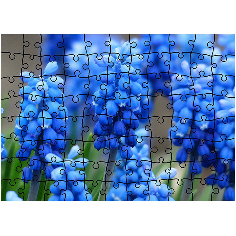 Puzzle Heartwork 96 piese, Flori albastre Muscari, Latime 40,5 cm x Inaltime 28,5 cm