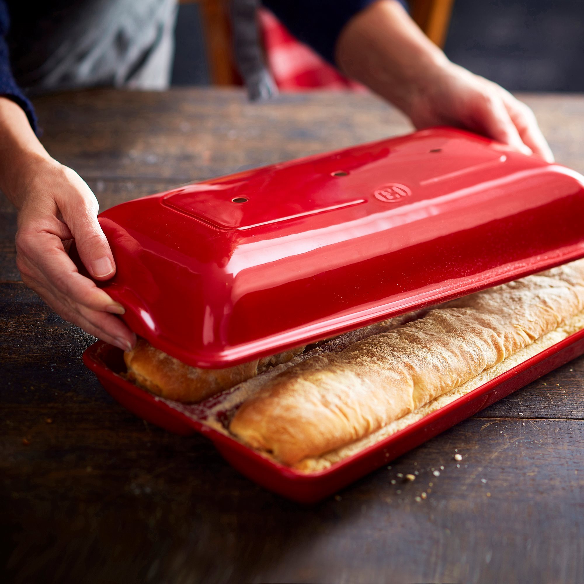 Foccacia baking pan, ceramic, 40x31,5cm, Burgundy - Emile Henry