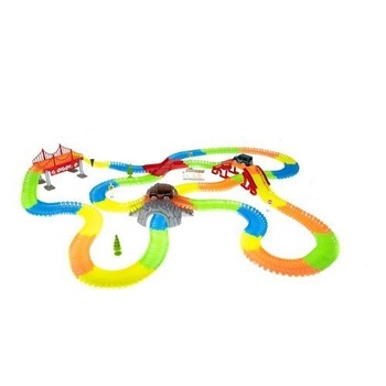 Pista flexibila luminoasa - 458 piese si 2 masinute cu LED, lungime pista 675 cm Pista flexibila luminoasa - 458 piese si 2 masinute cu LED, lungime pista 675 cm