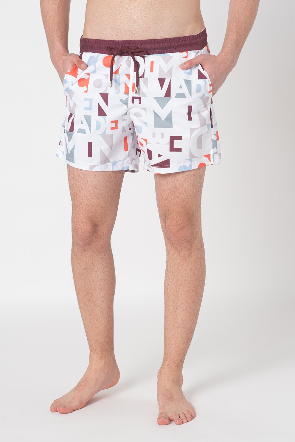 LTB, Pantaloni scurti de baie cu imprimeu text Gisafo, Alb