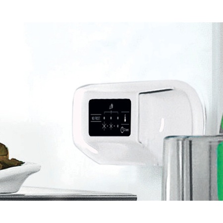 Combina frigorifica Indesit LI8 SN2E W, No Frost 328 l, Clasa E, Pure Wind, Aircooler, Flexi Use Box, H 189.9 cm, Alb