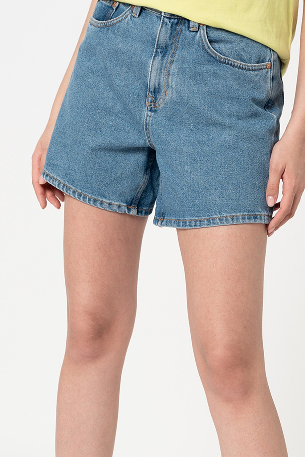 Tom Tailor, Pantaloni scurti de denim mom-fit, Albastru deschis