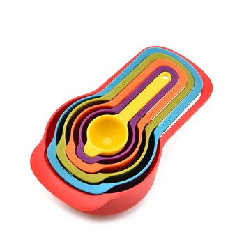 Set 6 Cupe de Masura din Plastic, Multicolor Set 6 Cupe de Masura din Plastic, Multicolor