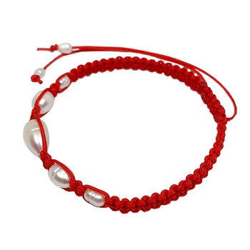 Bratara ArtDeco 7 Perle, impletita manual din snur rosu cu perle albe de cultura, reglabila 15 - 25 cm Bratara ArtDeco 7 Perle, impletita manual din snur rosu cu perle albe de cultura, reglabila 15 - 25 cm
